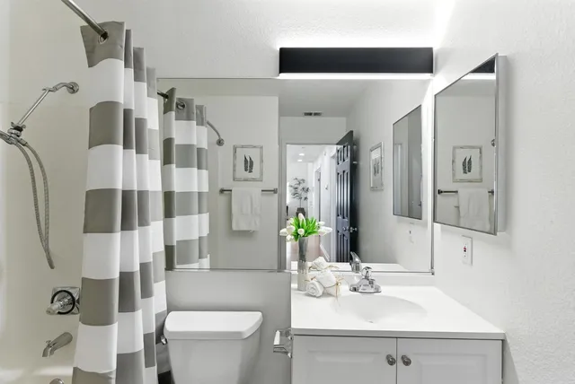 $1,098,000 | 935 Old County Road, Unit 42, Belmont, CA 94002