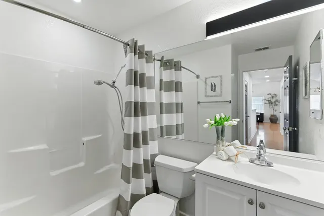 $1,098,000 | 935 Old County Road, Unit 42, Belmont, CA 94002