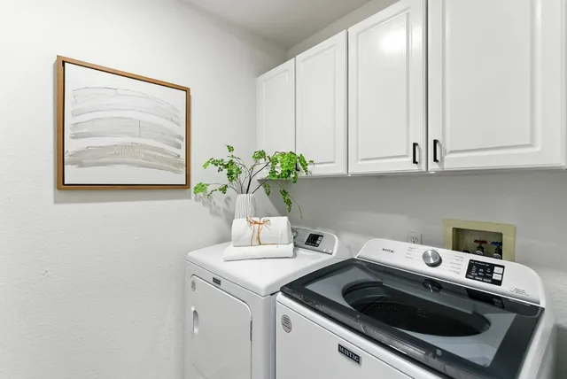 $1,098,000 | 935 Old County Road, Unit 42, Belmont, CA 94002