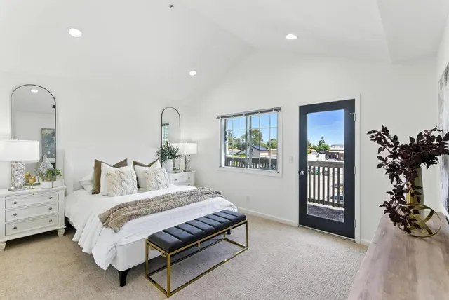 $1,098,000 | 935 Old County Road, Unit 42, Belmont, CA 94002