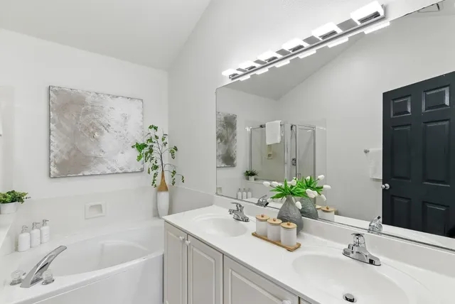 $1,098,000 | 935 Old County Road, Unit 42, Belmont, CA 94002