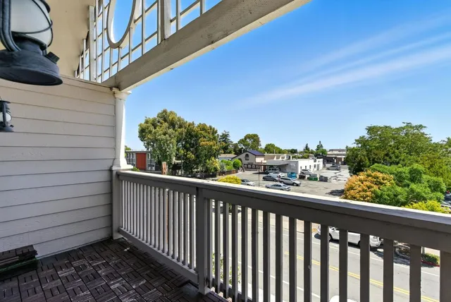 $1,098,000 | 935 Old County Road, Unit 42, Belmont, CA 94002