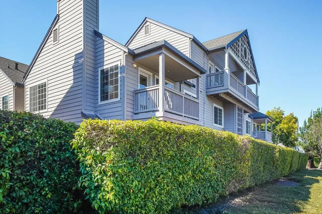 $1,098,000 | 935 Old County Road, Unit 42, Belmont, CA 94002
