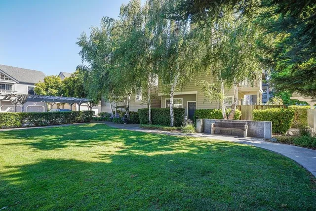 $1,098,000 | 935 Old County Road, Unit 42, Belmont, CA 94002