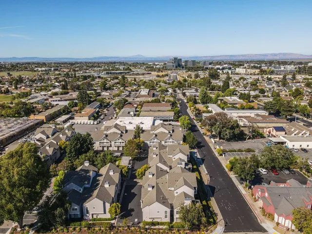 $1,098,000 | 935 Old County Road, Unit 42, Belmont, CA 94002