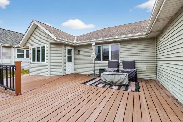 $479,000 | 1422 Goldenrod Circle, West Bend, WI 53095