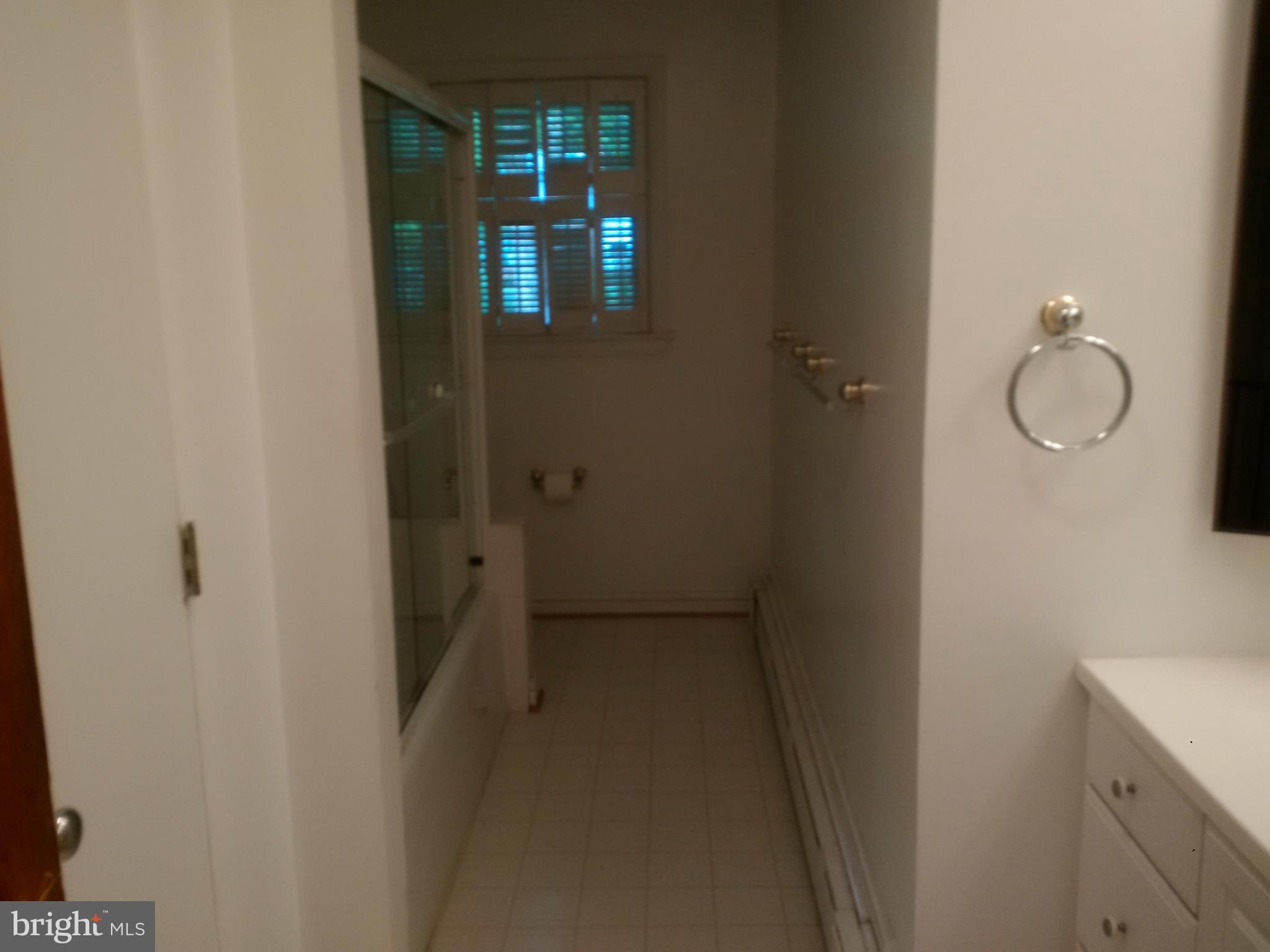 3900 Laurel Road Alexandria, VA 22309 - Photo 26 of 30 Main Floor Hall Bath
