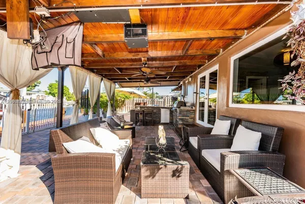 $3,700 | 2713 Sherman Street, Hollywood, FL 33020