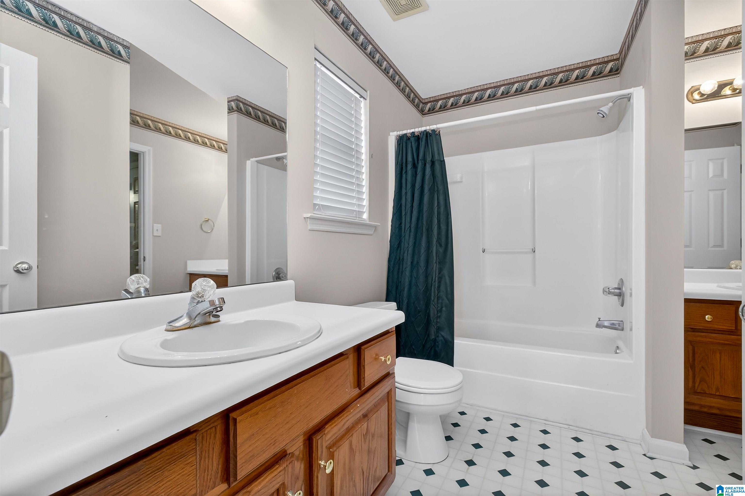 124 Warwick Circle Alabaster, AL 35007 - Photo 16 of 20