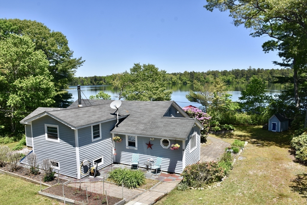 14 Spectacle Pond Terrace Wareham, MA 02538 - Photo 3 of 40