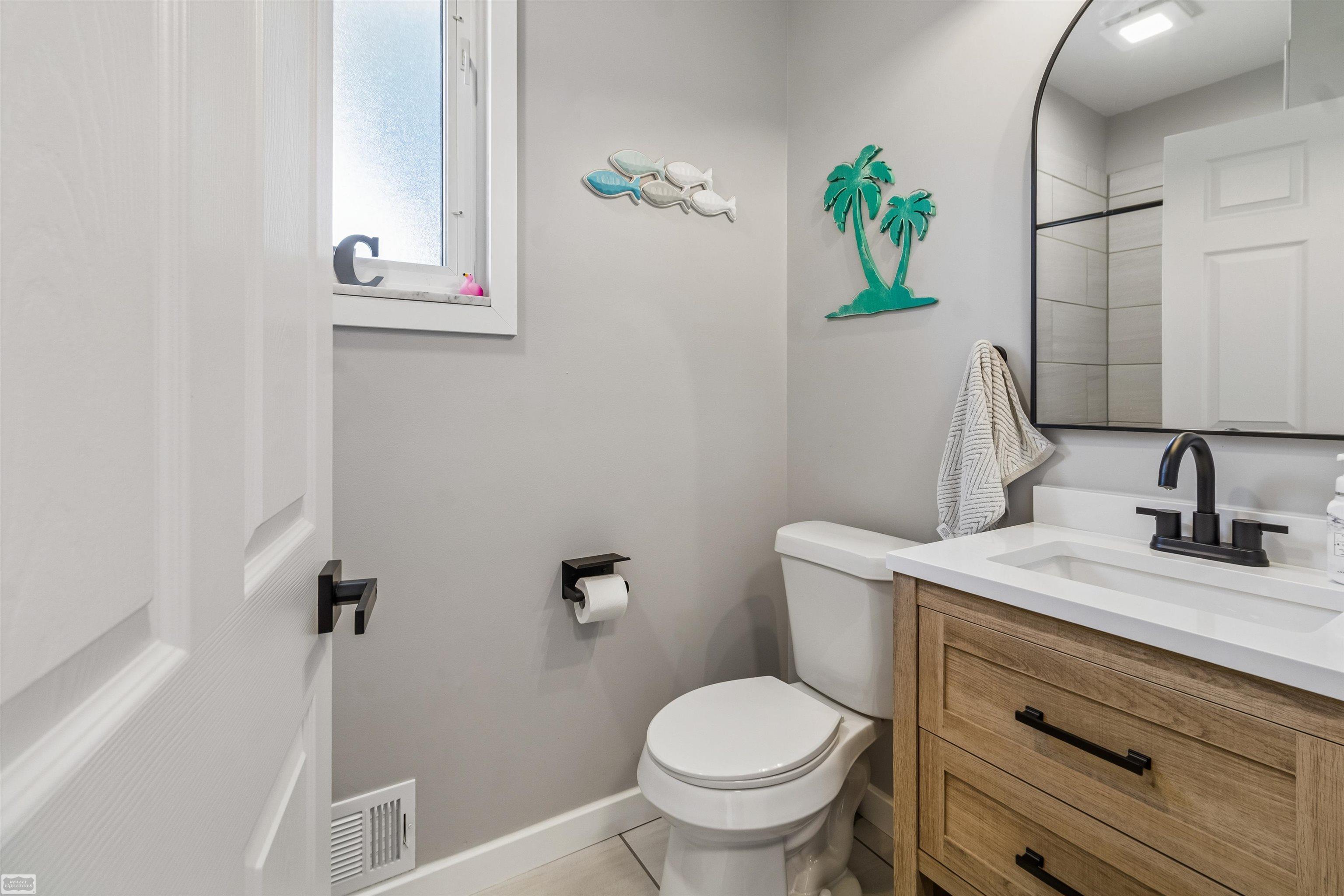 7253 Flamingo Road Algonac, MI 48001 - Photo 26 of 46