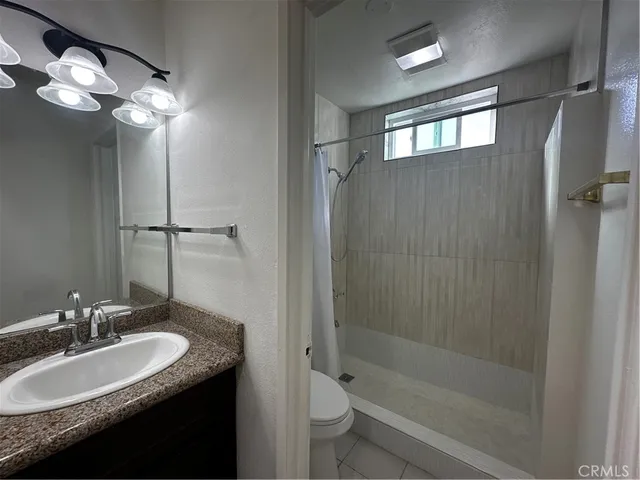 $2,100 | 801 East Chestnut Street, Unit 2, Glendale, CA 91205