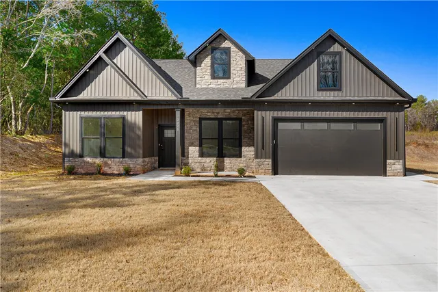 $432,900 | 2921 Old Greenville Highway, Central, SC 29630