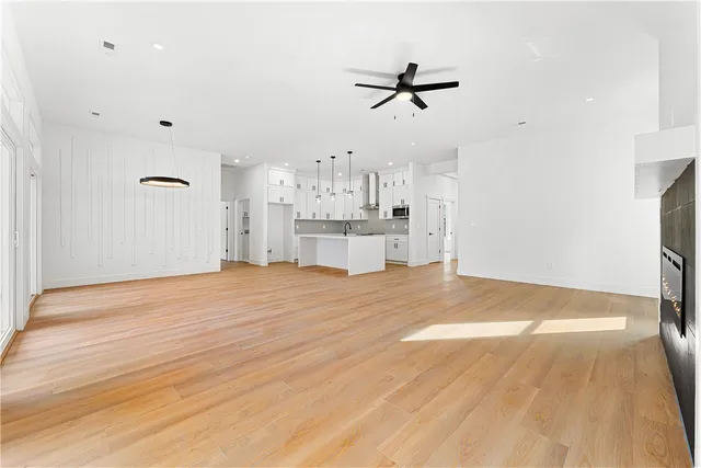 $432,900 | 2921 Old Greenville Highway, Central, SC 29630