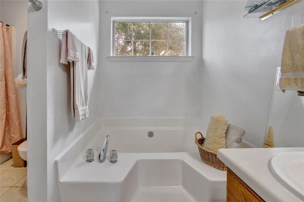 2246 Hampton Drive Decatur, GA 30035 - Photo 15 of 33