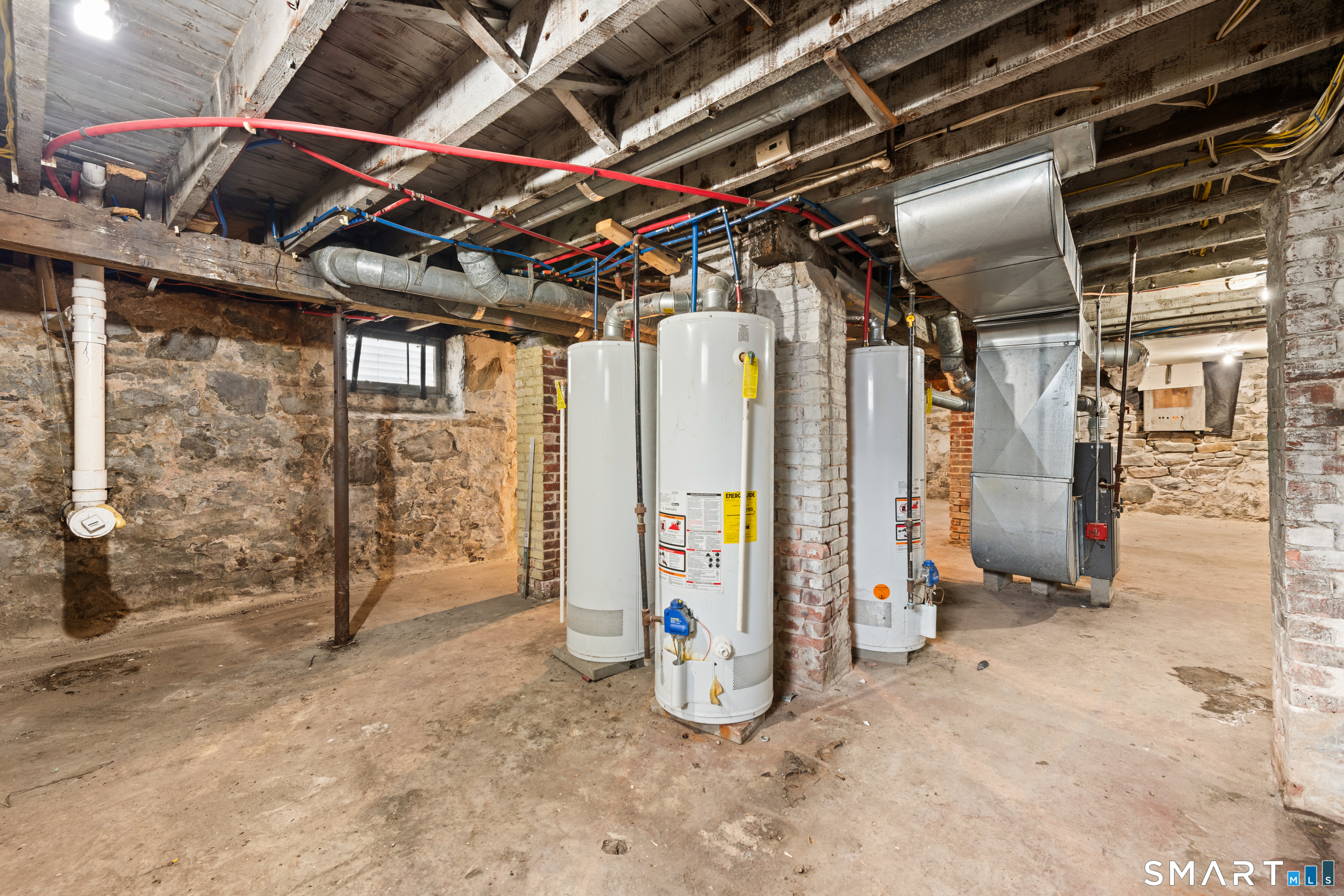 386 Huntington Road Bridgeport, CT 06608 - Photo 28 of 33 a view of water heater room