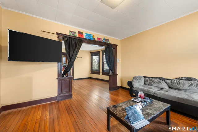 $549,000 | 386 Huntington Road, Bridgeport, CT 06608