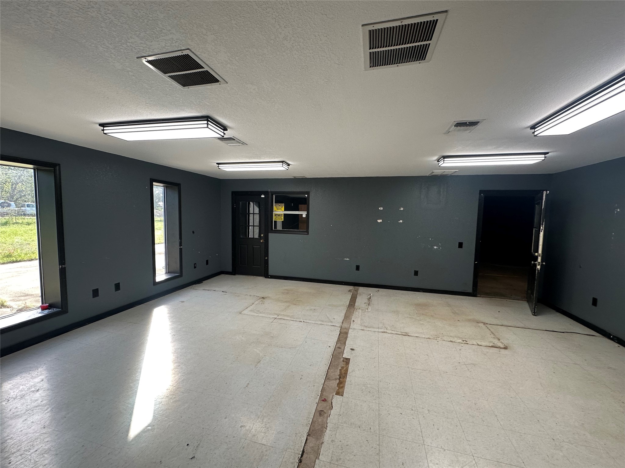 2013 Highway 79 Buffalo, TX 75831 - Photo 15 of 24 a view of an empty room