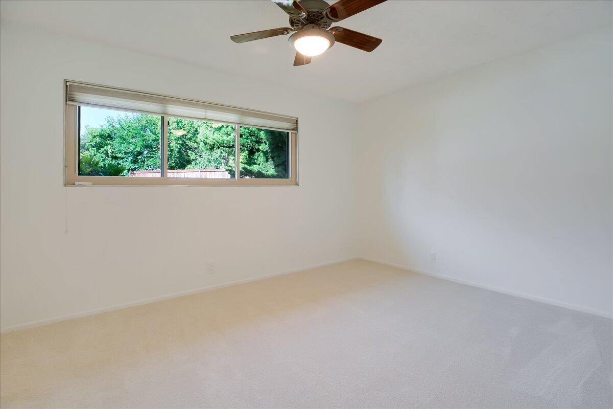 5726 Encina Road, Unit 1 Goleta, CA 93117 - Photo 11 of 36 Main Bedroom