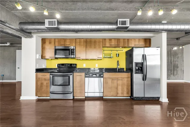 $375,000 | 555 Berrien Street, Unit C, Savannah, GA 31401