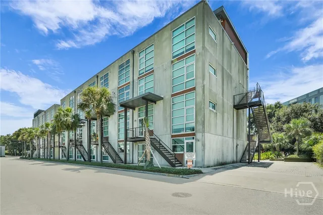 $375,000 | 555 Berrien Street, Unit C, Savannah, GA 31401