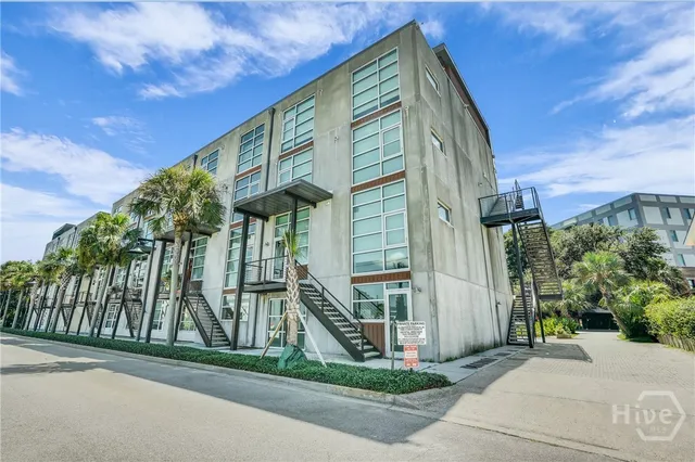 $375,000 | 555 Berrien Street, Unit C, Savannah, GA 31401