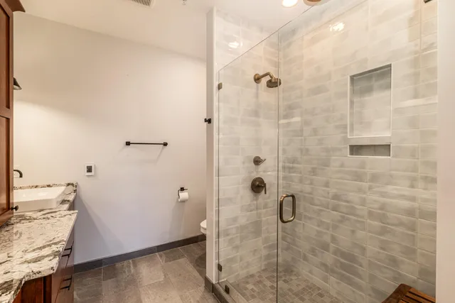 $4,250 | 215 East Pleasant Street, Unit 507, Oconomowoc, WI 53066