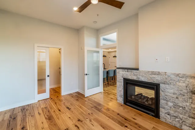 $4,250 | 215 East Pleasant Street, Unit 507, Oconomowoc, WI 53066