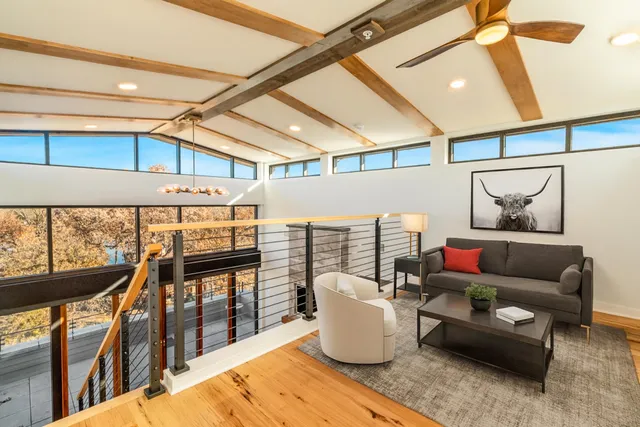 $4,250 | 215 East Pleasant Street, Unit 507, Oconomowoc, WI 53066