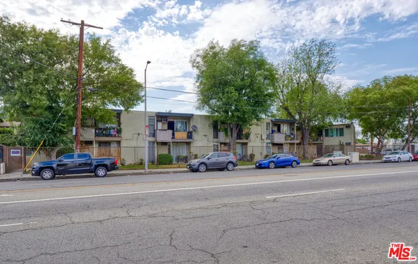 $342,800 | 8649 Sunland Boulevard, Unit 21, Sun Valley, CA 91352