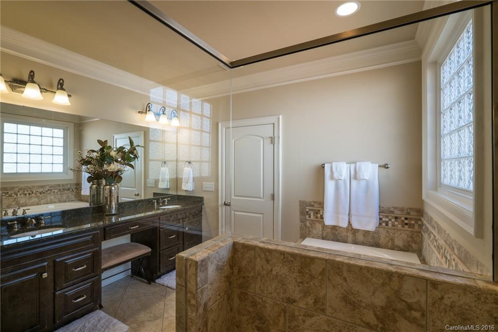 303 Whippoorwill Road, Unit 39 Mooresville, NC 28117 - Photo 12 of 23