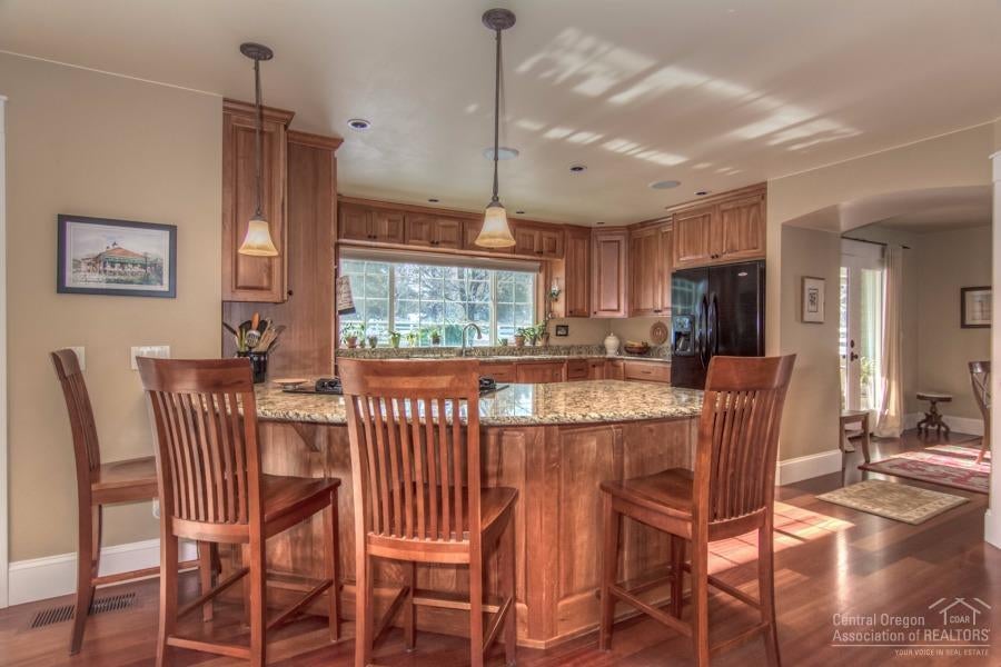 62560 Quail Ridge Road Bend, OR 97701 - Photo 9 of 25 Additional Photo