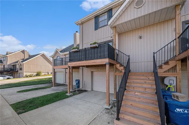 $199,900 | 233 Stonebridge Lane, Smithville, MO 64089