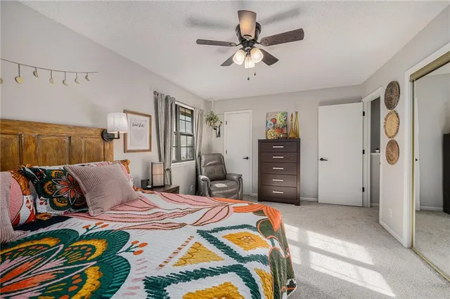 $199,900 | 233 Stonebridge Lane, Smithville, MO 64089