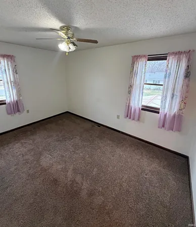 $282,500 | 1504 East National Highway, Washington, IN 47501