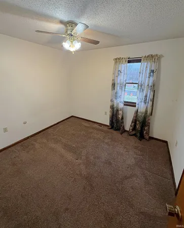 $282,500 | 1504 East National Highway, Washington, IN 47501