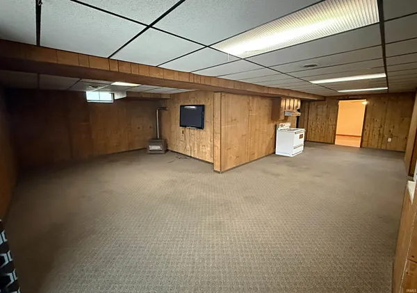 $282,500 | 1504 East National Highway, Washington, IN 47501