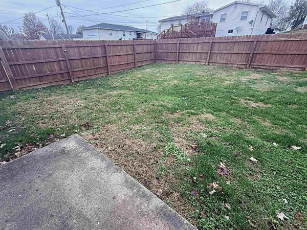 $282,500 | 1504 East National Highway, Washington, IN 47501