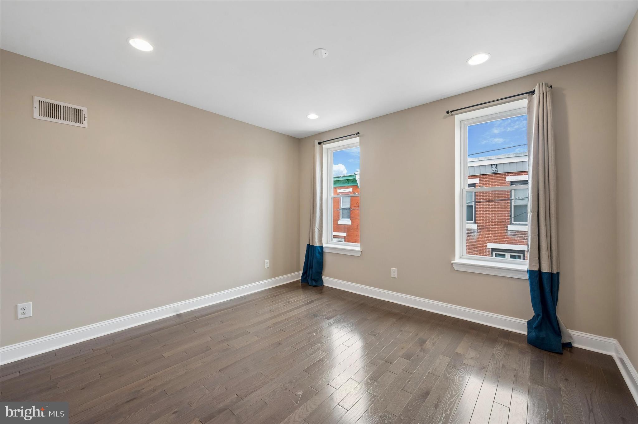 1748 South Mole Street Philadelphia, PA 19145 - Photo 23 of 27