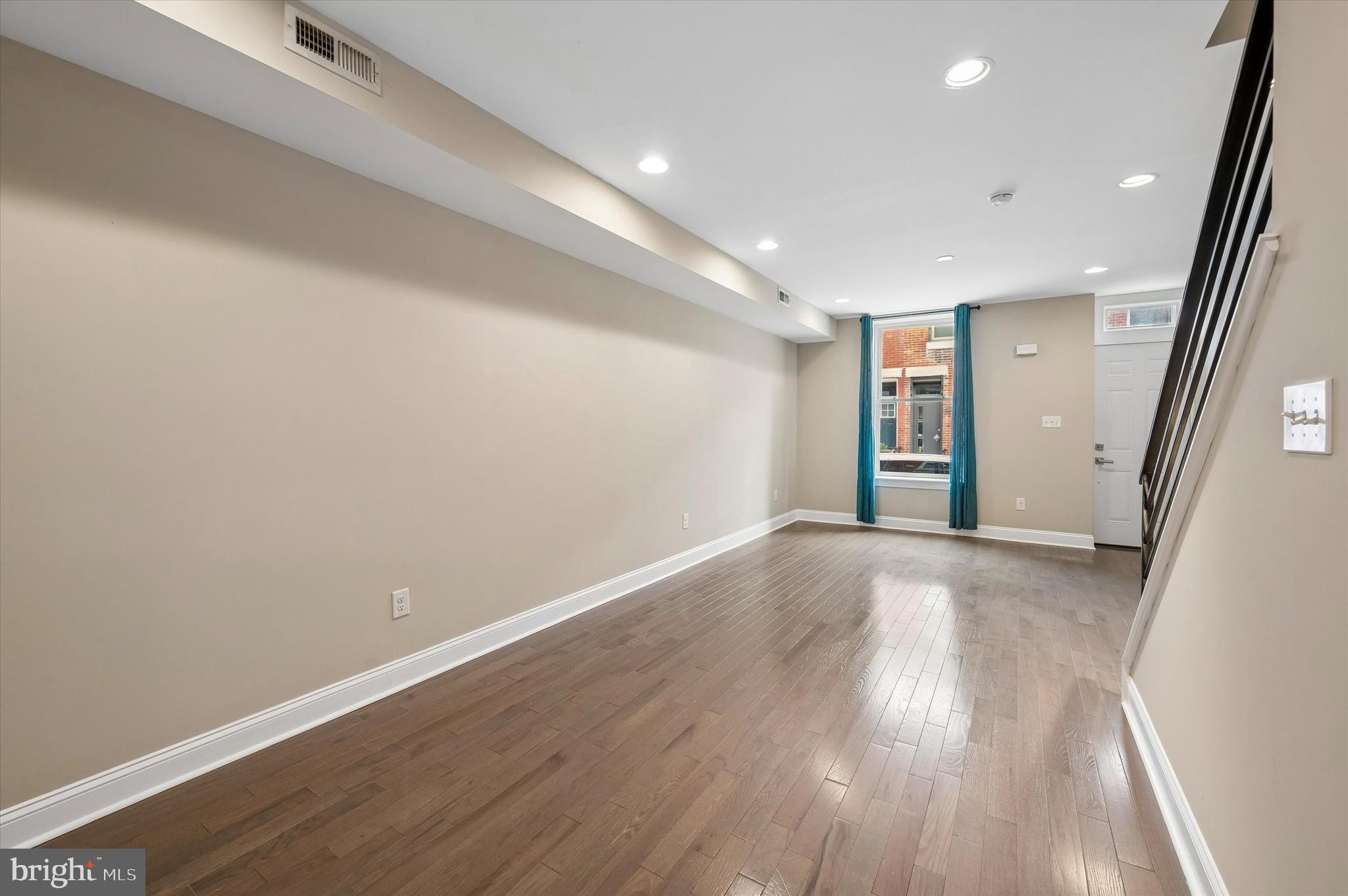 1748 South Mole Street Philadelphia, PA 19145 - Photo 9 of 27