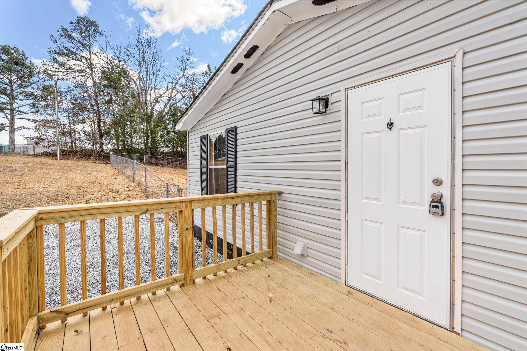 509 Little Mountain Road Anderson, SC 29626 - Photo 4 of 31 Gallery Image 4