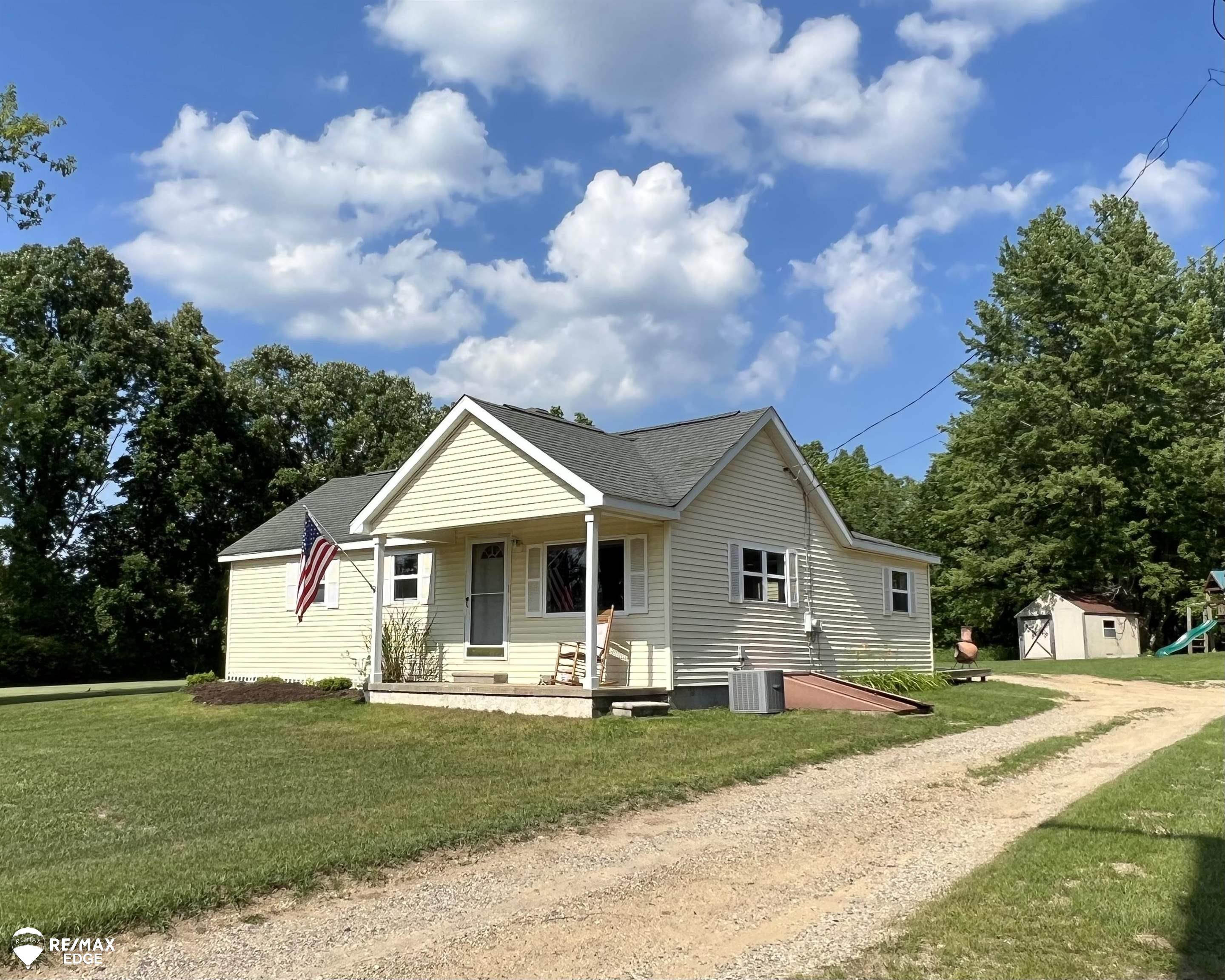 1600 Roods Lake Road Lapeer, MI 48446 - Photo 2 of 17