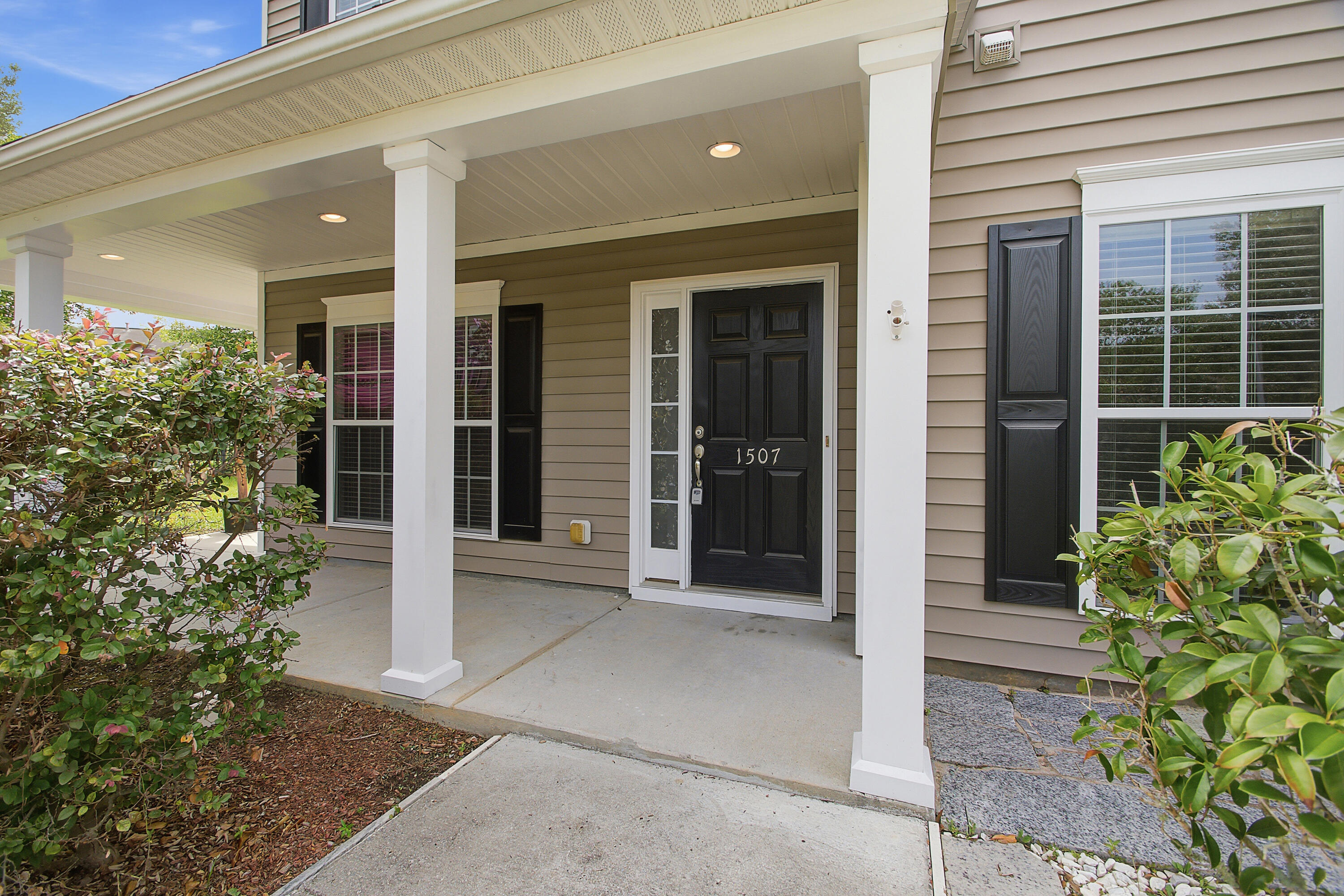 1507 Marsh Reed Court Hanahan, SC 29410 - Photo 17 of 58 1507 (4)