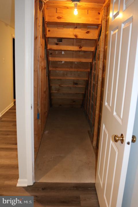 7313 Stream Way Springfield, VA 22152 - Photo 10 of 28 a view of walk in closet