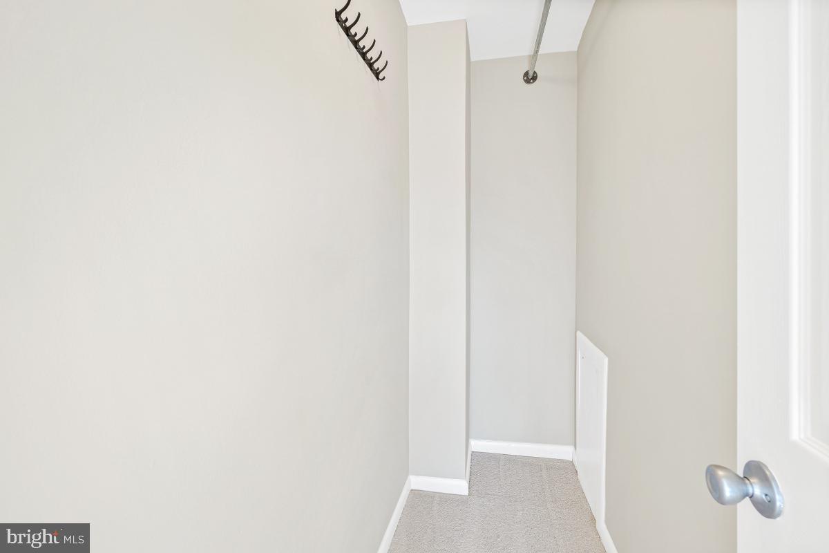 53 Skyhill Road, Unit 204 Alexandria, VA 22314 - Photo 22 of 26 a bathroom with a shower