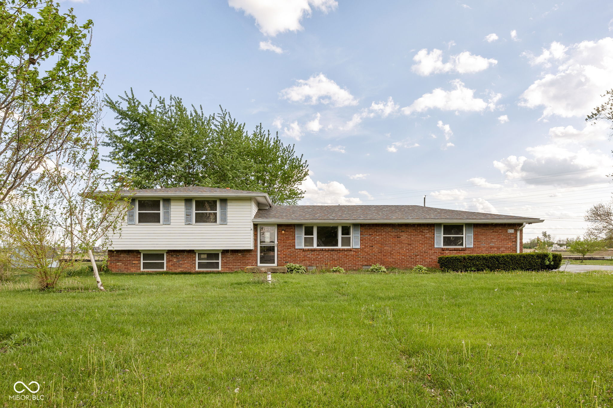 8233 Thompson Road Indianapolis, IN 46239 - Photo 1 of 43