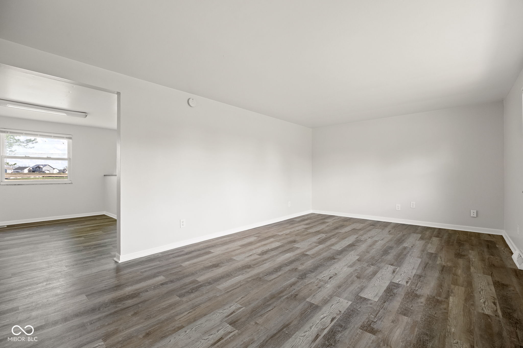 8233 Thompson Road Indianapolis, IN 46239 - Photo 11 of 43