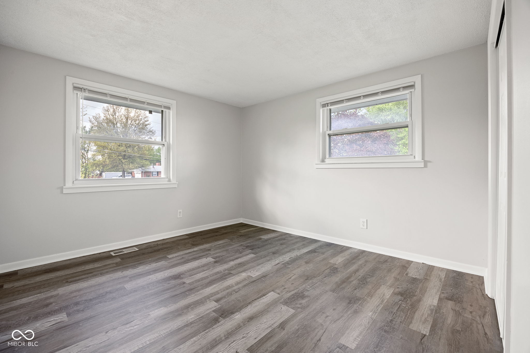 8233 Thompson Road Indianapolis, IN 46239 - Photo 28 of 43