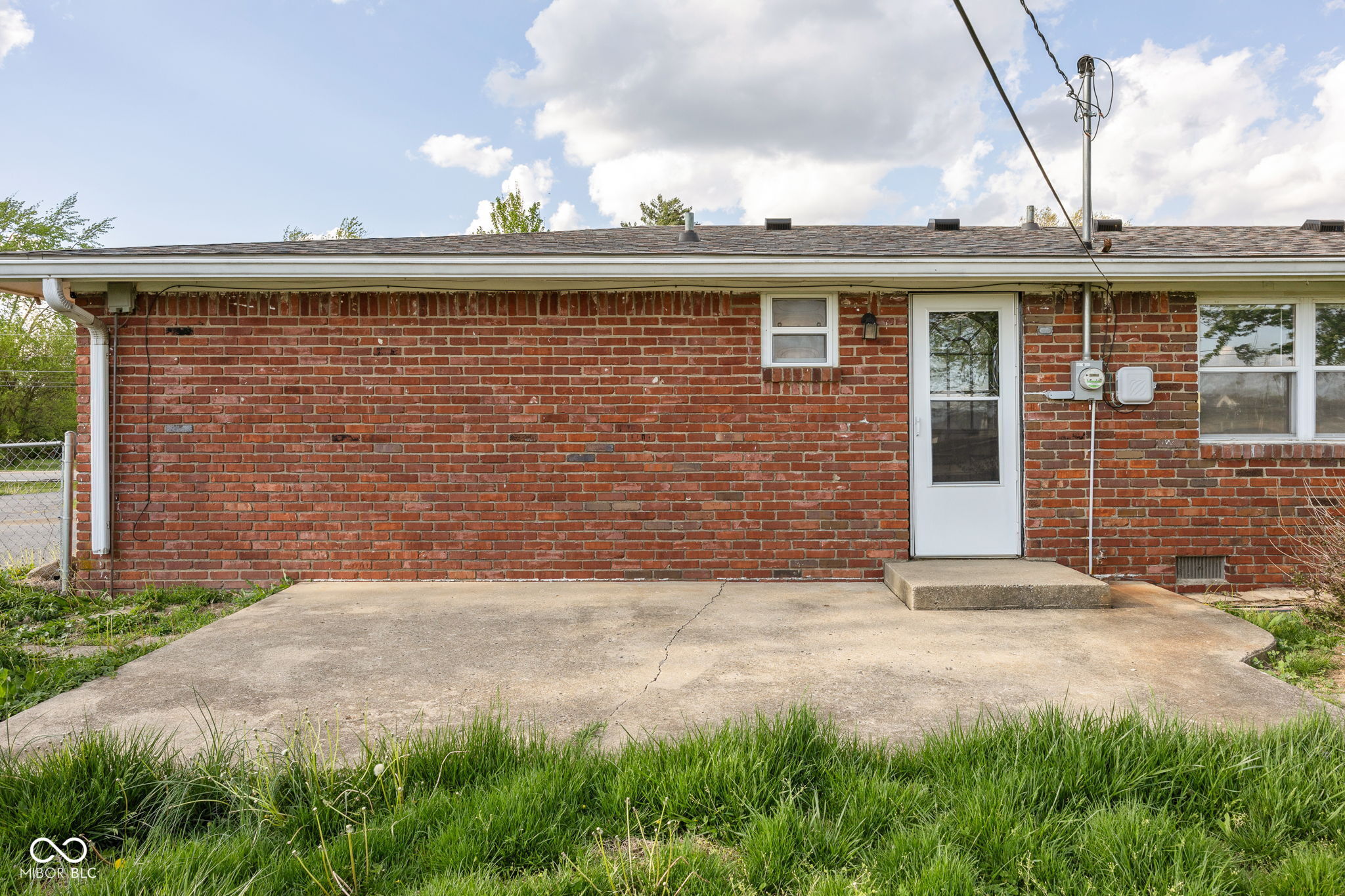8233 Thompson Road Indianapolis, IN 46239 - Photo 36 of 43