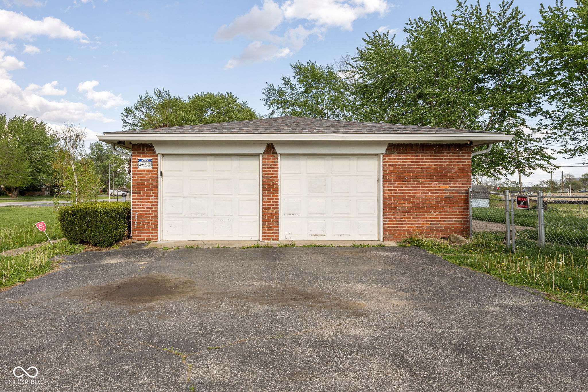 8233 Thompson Road Indianapolis, IN 46239 - Photo 8 of 43